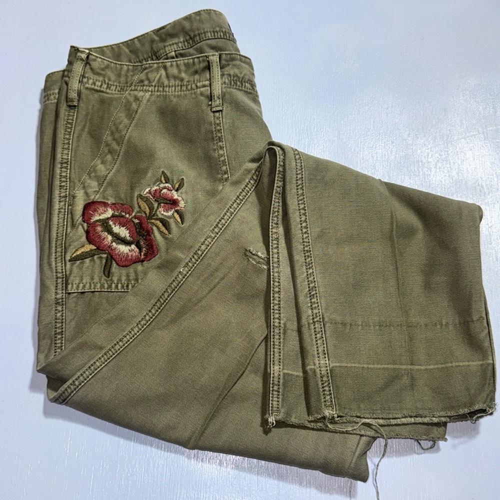 Abercrombie and Fitch Low Rise Slim Boyfriend Pants